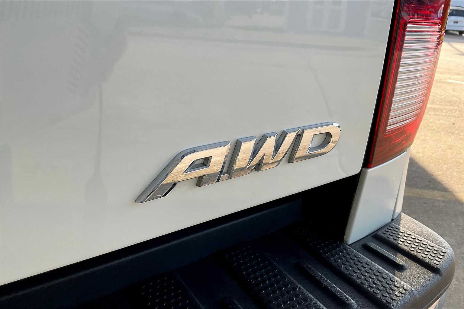 2019 Honda Ridgeline RTL-E photo 9
