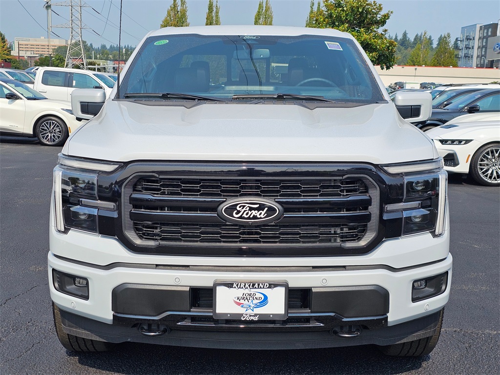 2025 Ford F-150 Lariat photo 2