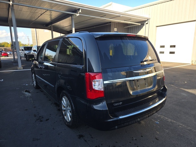 2015 Chrysler Town & Country Limited photo 6