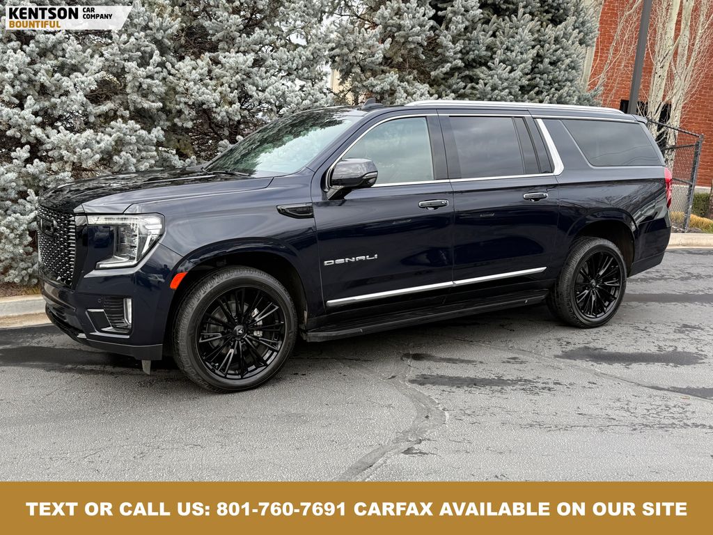 2021 GMC Yukon XL Denali's photo