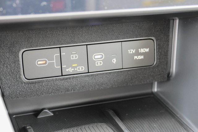 New 2025 White Hyundai Limited image 19