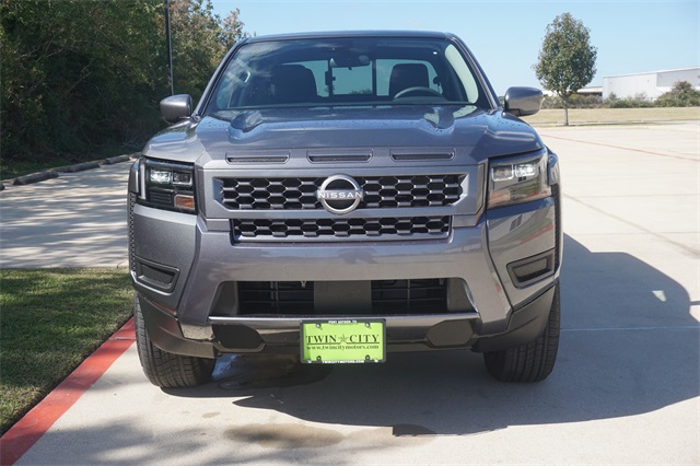 2026 Nissan Frontier SV photo 2