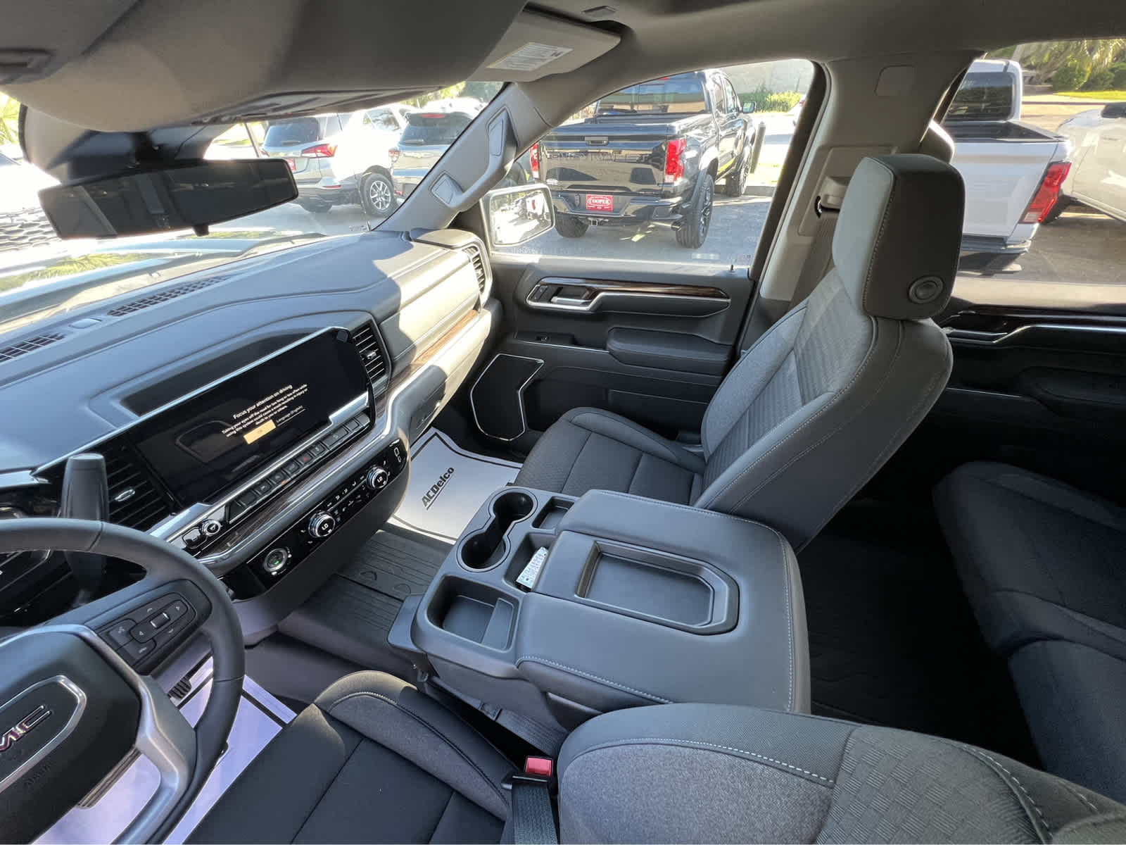 2024 Gmc Sierra 1500 Elevation photo 9