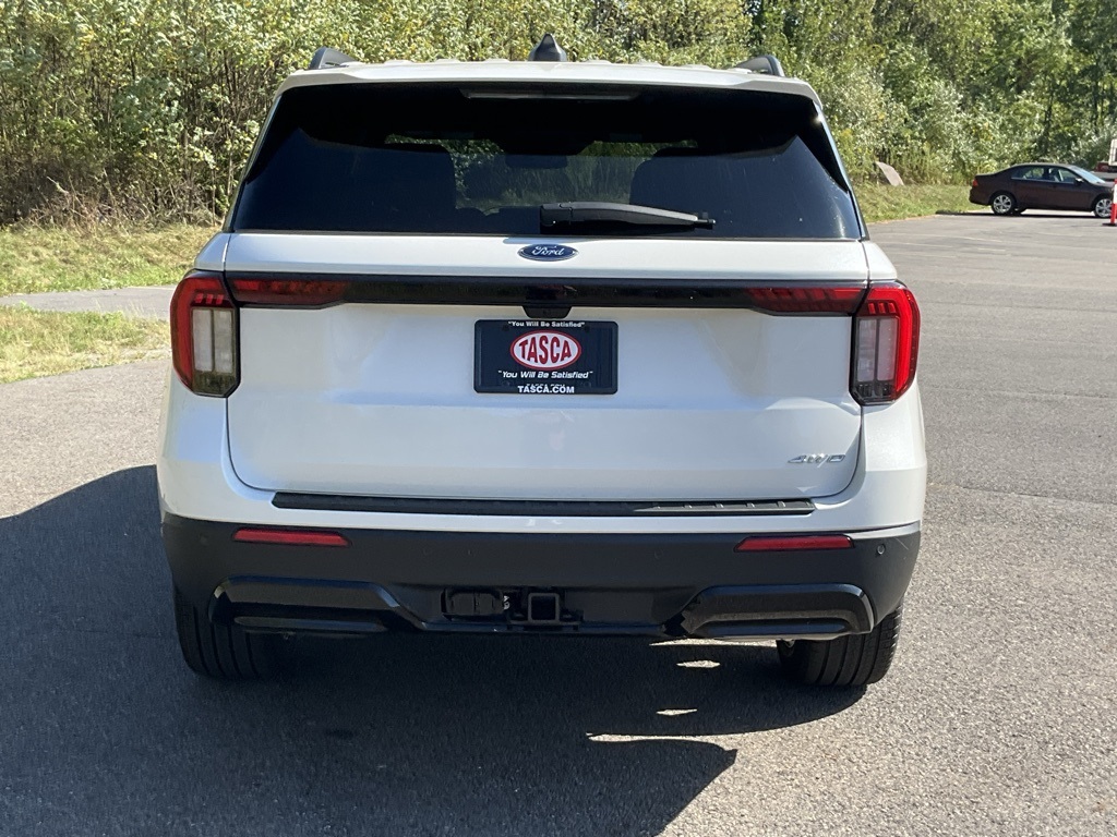 2025 Ford Explorer ST-Line photo 27