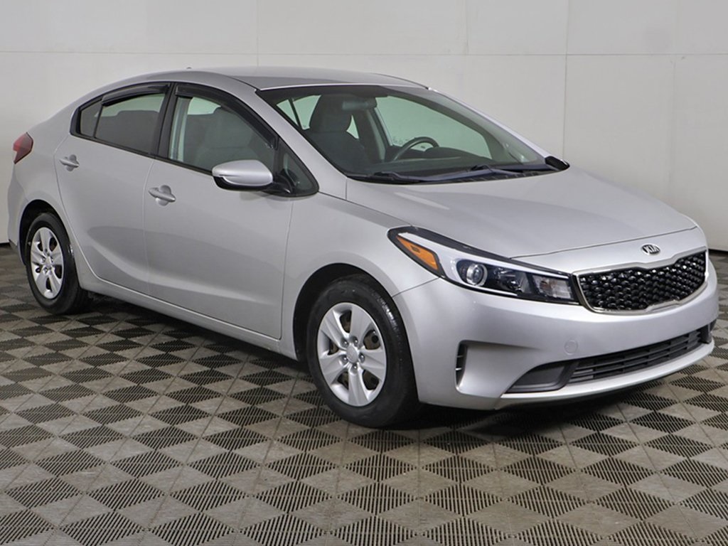 Used 2018 Kia FORTE LX with VIN 3KPFL4A71JE211639 for sale in Parma, OH