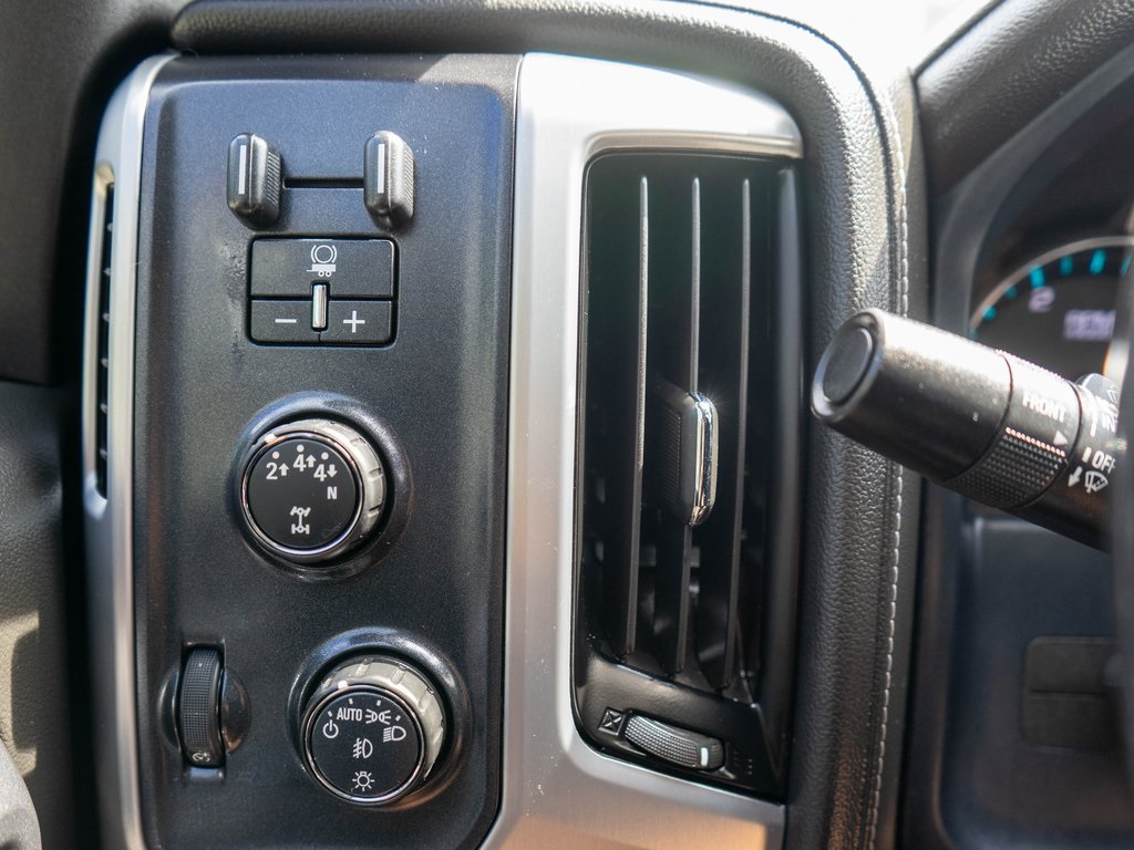 2019 Gmc Sierra HD SLT photo 16