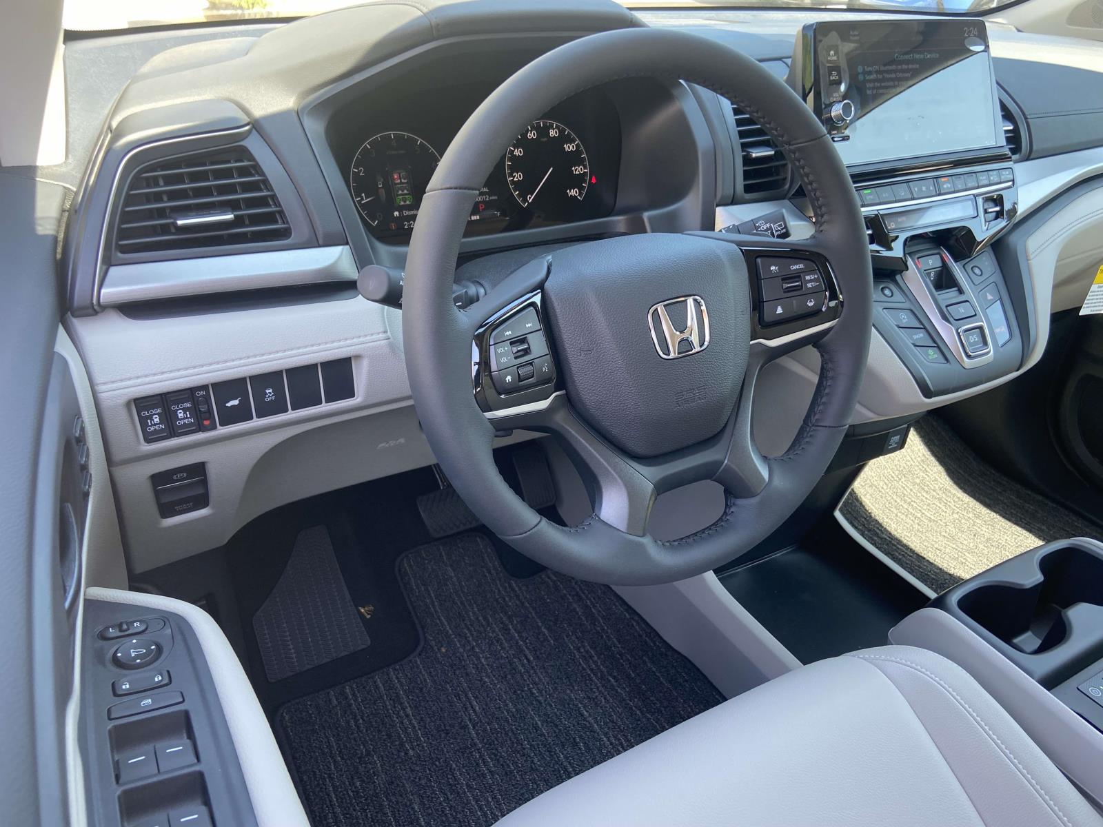 2026 Honda Odyssey EX-L photo 3