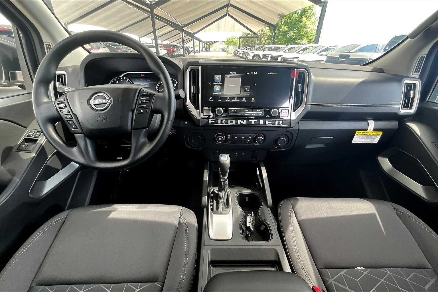 2025 Nissan Frontier SV photo 5