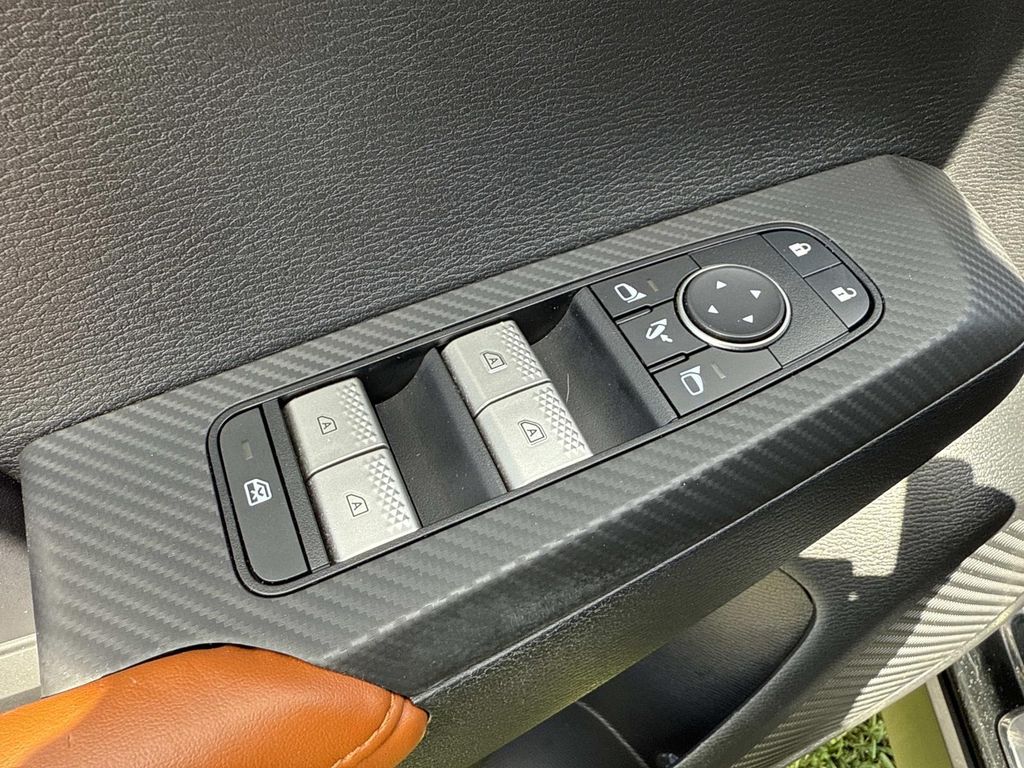 2023 Mitsubishi Outlander SEL 40th Anniversary Edition GT photo 16