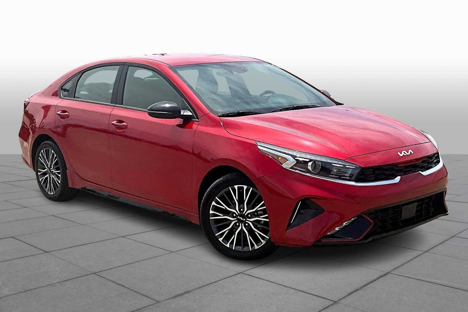 2024 Kia Forte GT-Line photo 2