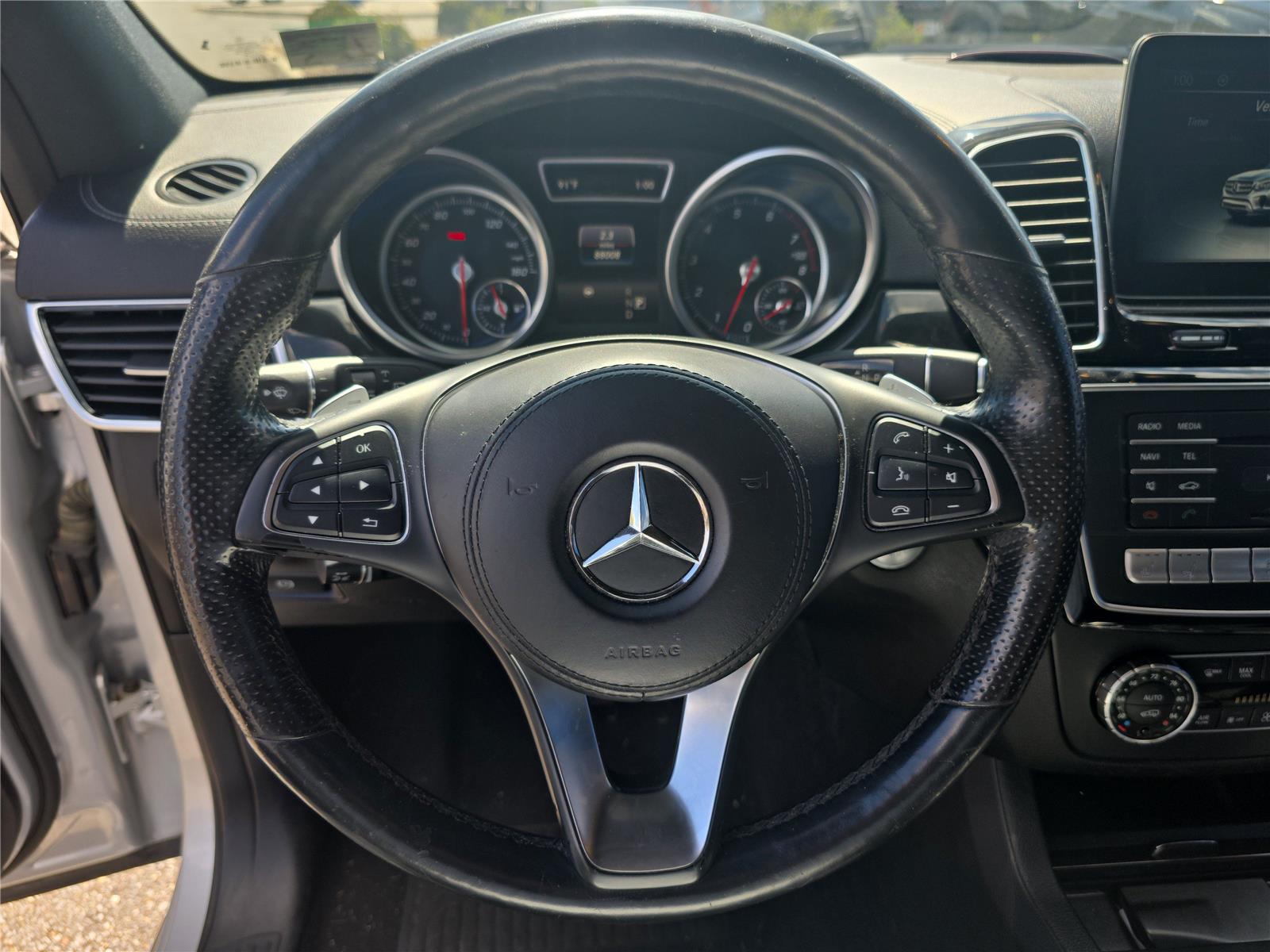 2017 Mercedes Benz GLS 550 4MATIC photo 19