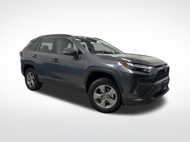 2024 Toyota RAV4 XLE photo 34