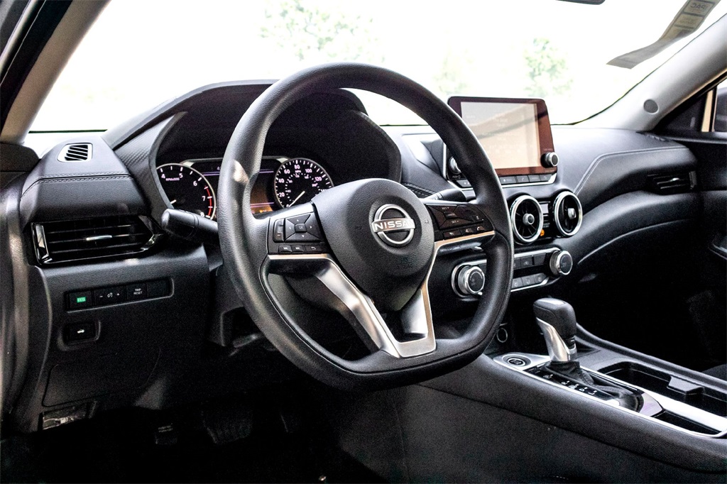 2025 Nissan Sentra SV photo 15