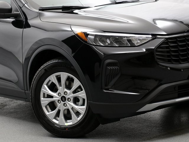 2025 Ford Escape Active photo 3