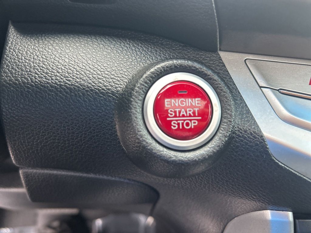 2013 Honda Accord EX photo 32