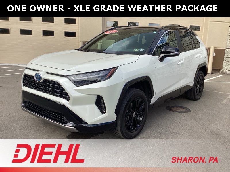 2022 Toyota RAV4 Hybrid XSE photo 3