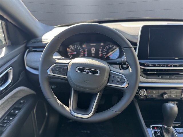 2025 Jeep Compass Latitude photo 9