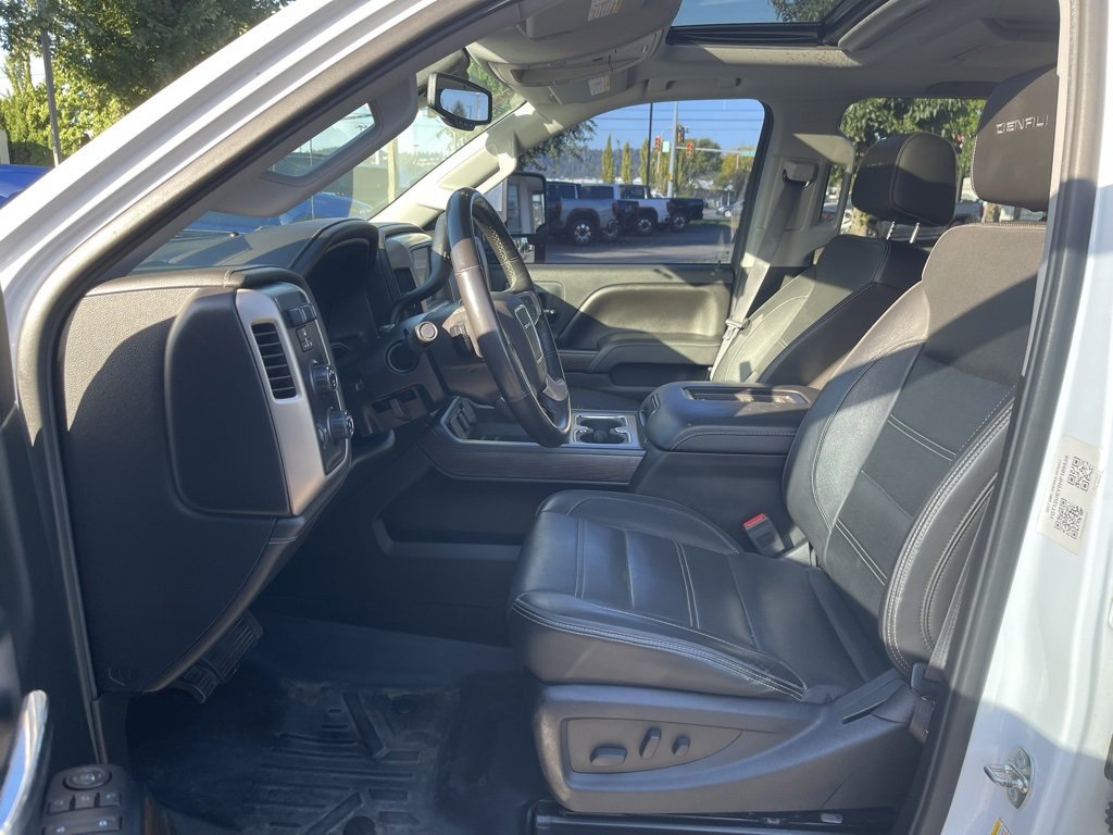 2017 Gmc Sierra 2500 HD Denali photo 8