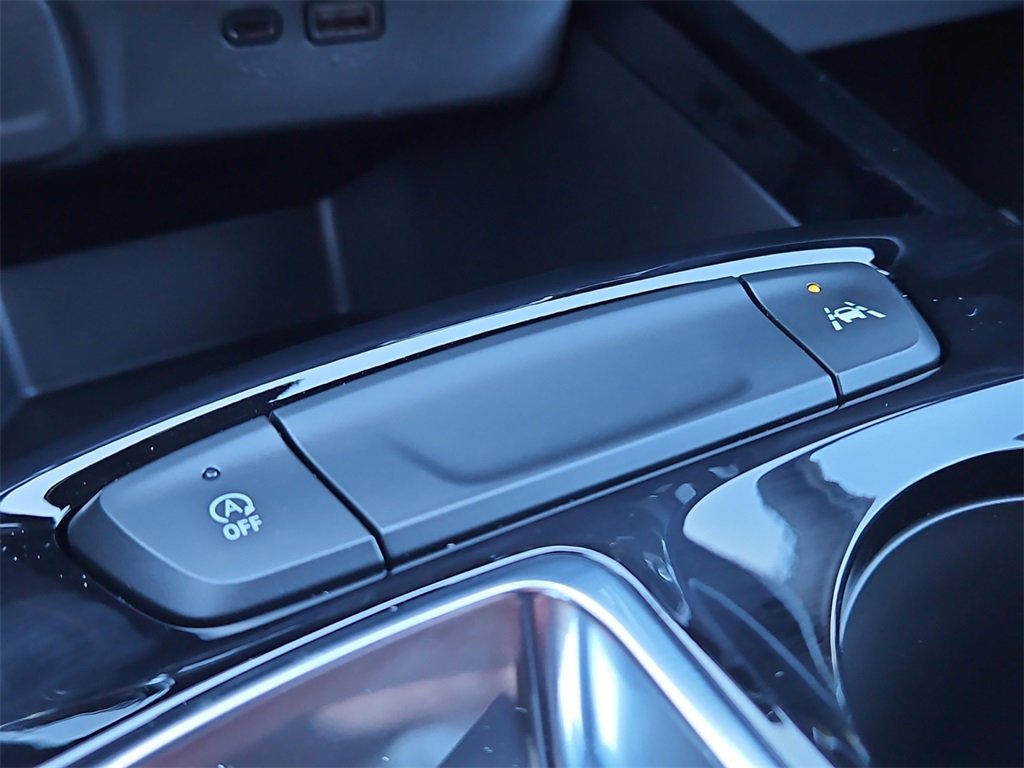 2025 Chevrolet Trax photo 21