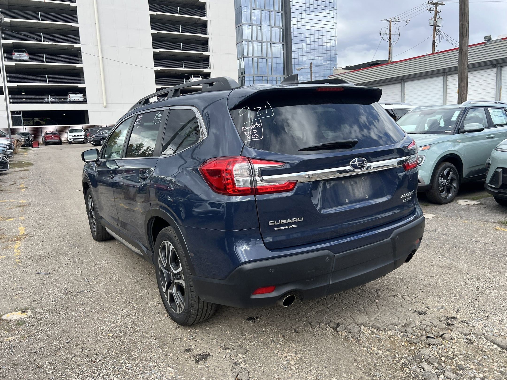 2023 Subaru Ascent Limited photo 4