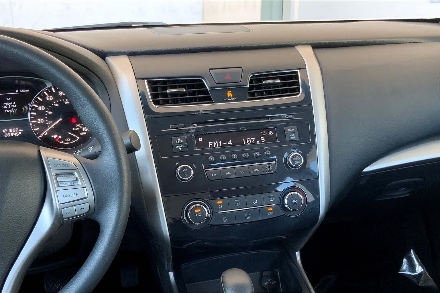 2015 Nissan Altima 2.5 S photo 6