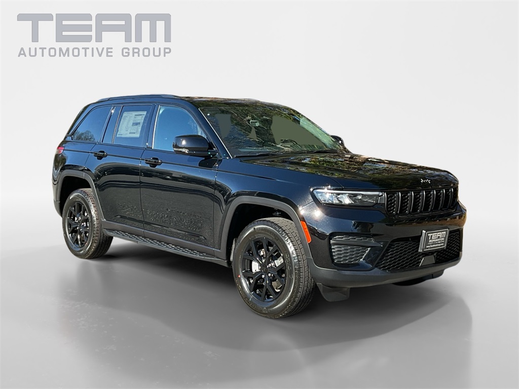 2025 Jeep Grand Cherokee Altitude's photo