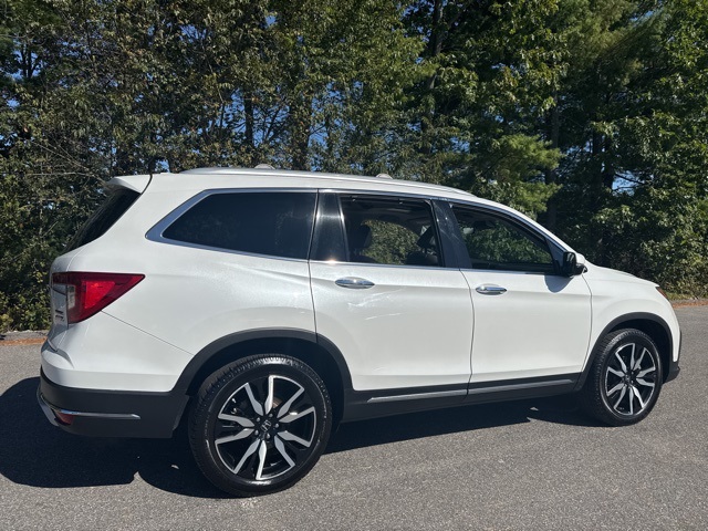 2020 Honda Pilot Touring photo 2