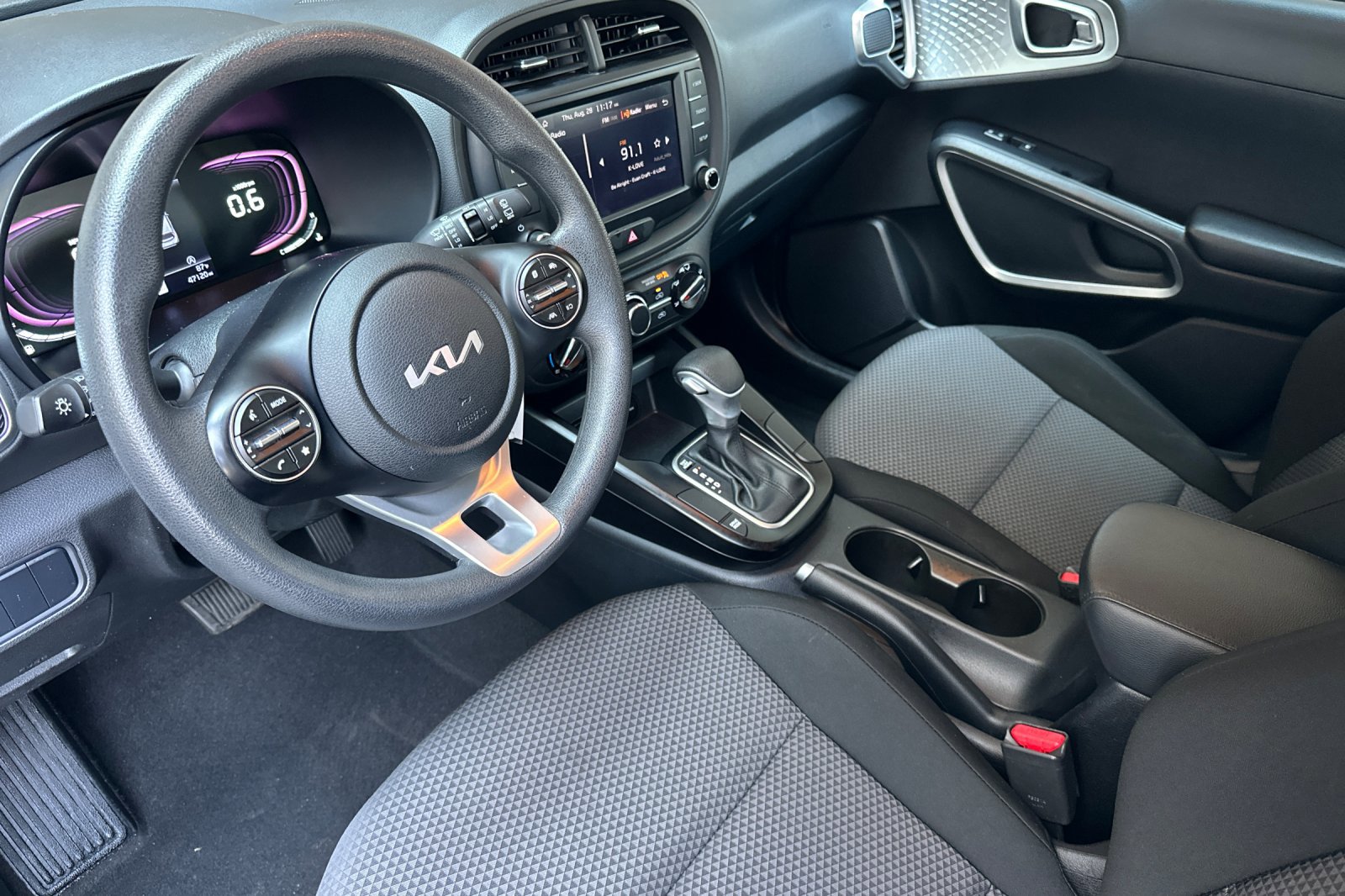 2023 Kia Soul LX photo 9