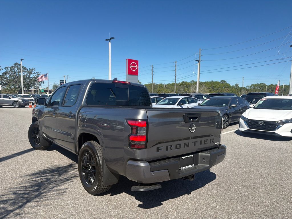 2026 Nissan Frontier SV photo 3