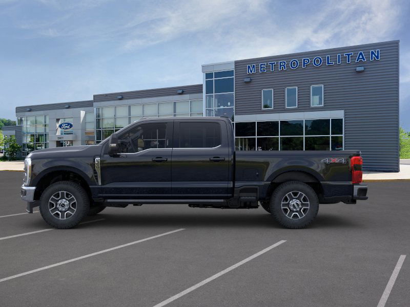 2025 Ford F-350 Lariat photo 3