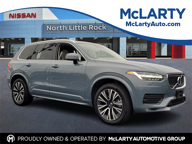 2020 Volvo XC90 Momentum's photo