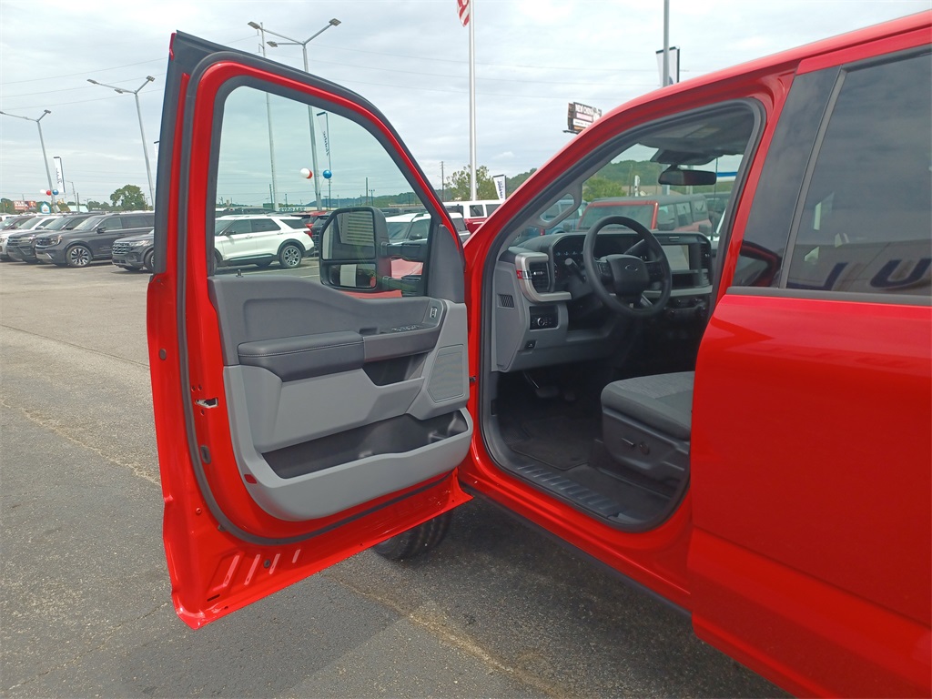 2026 Ford F-250 XLT photo 10