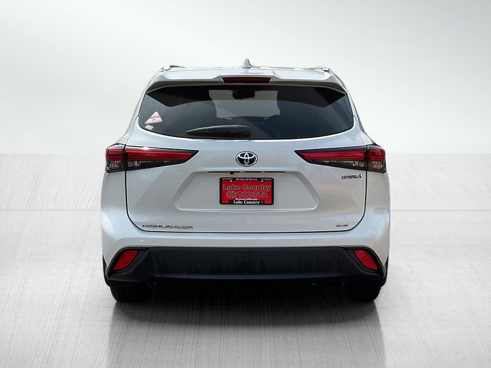 2023 Toyota Highlander Hybrid XLE photo 4