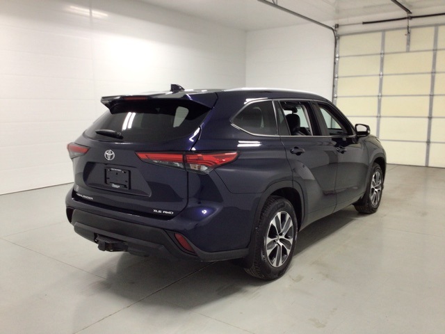 2022 Toyota Highlander XLE photo 4