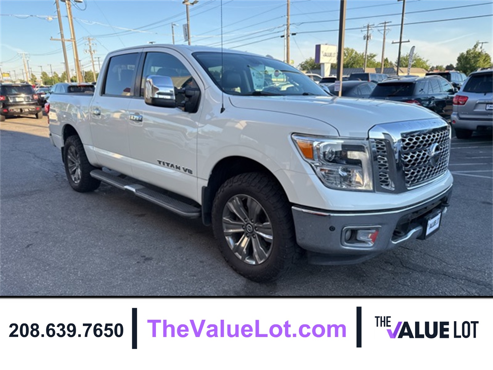 2018 Nissan Titan SL photo 2