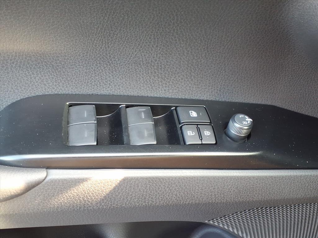 2025 Toyota Camry LE photo 25