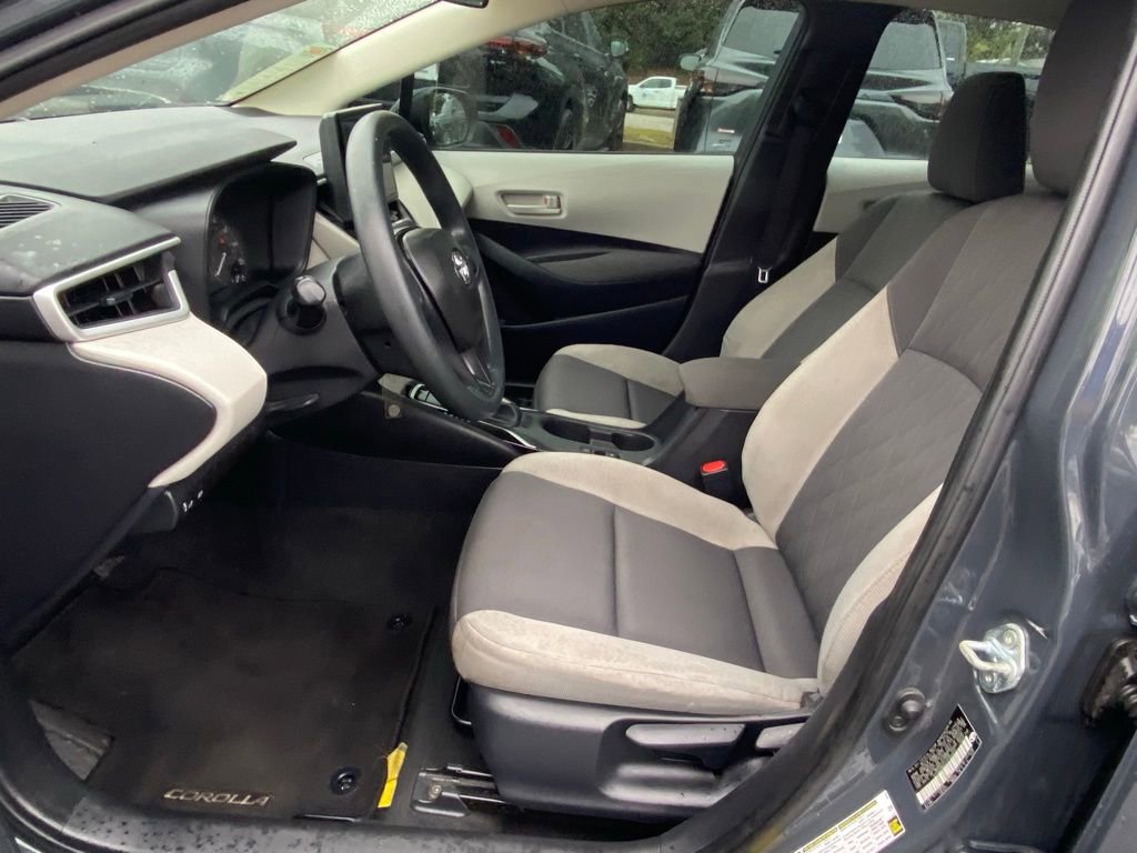 2025 Toyota Corolla LE photo 5