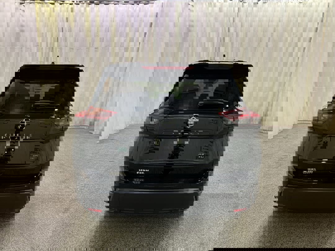 2026 Nissan Rogue S photo 4