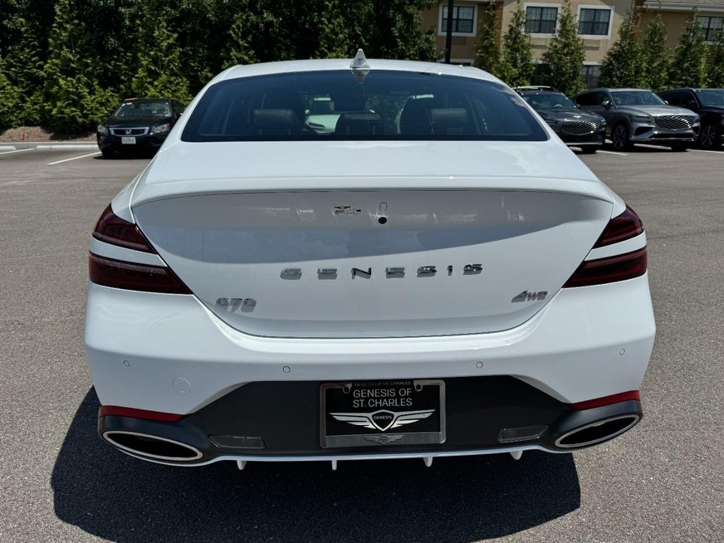 2025 Genesis G70 2.5T Sport Prestige photo 4