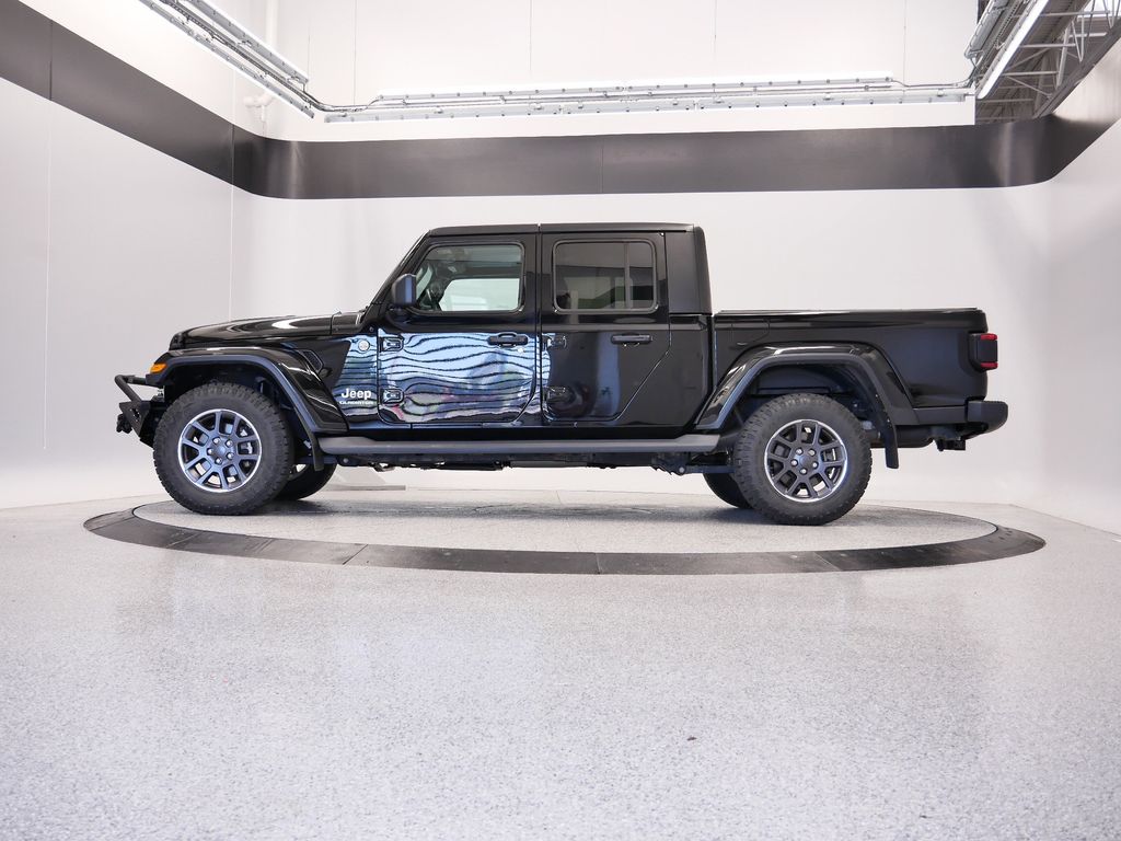 Used 2020 Jeep Gladiator Overland with VIN 1C6HJTFG4LL139905 for sale in Coon Rapids, Minnesota