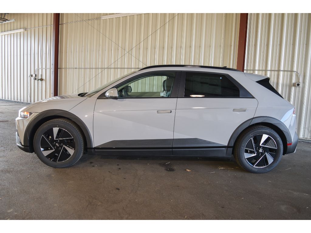 2025 Hyundai Ioniq 5 SEL photo 4