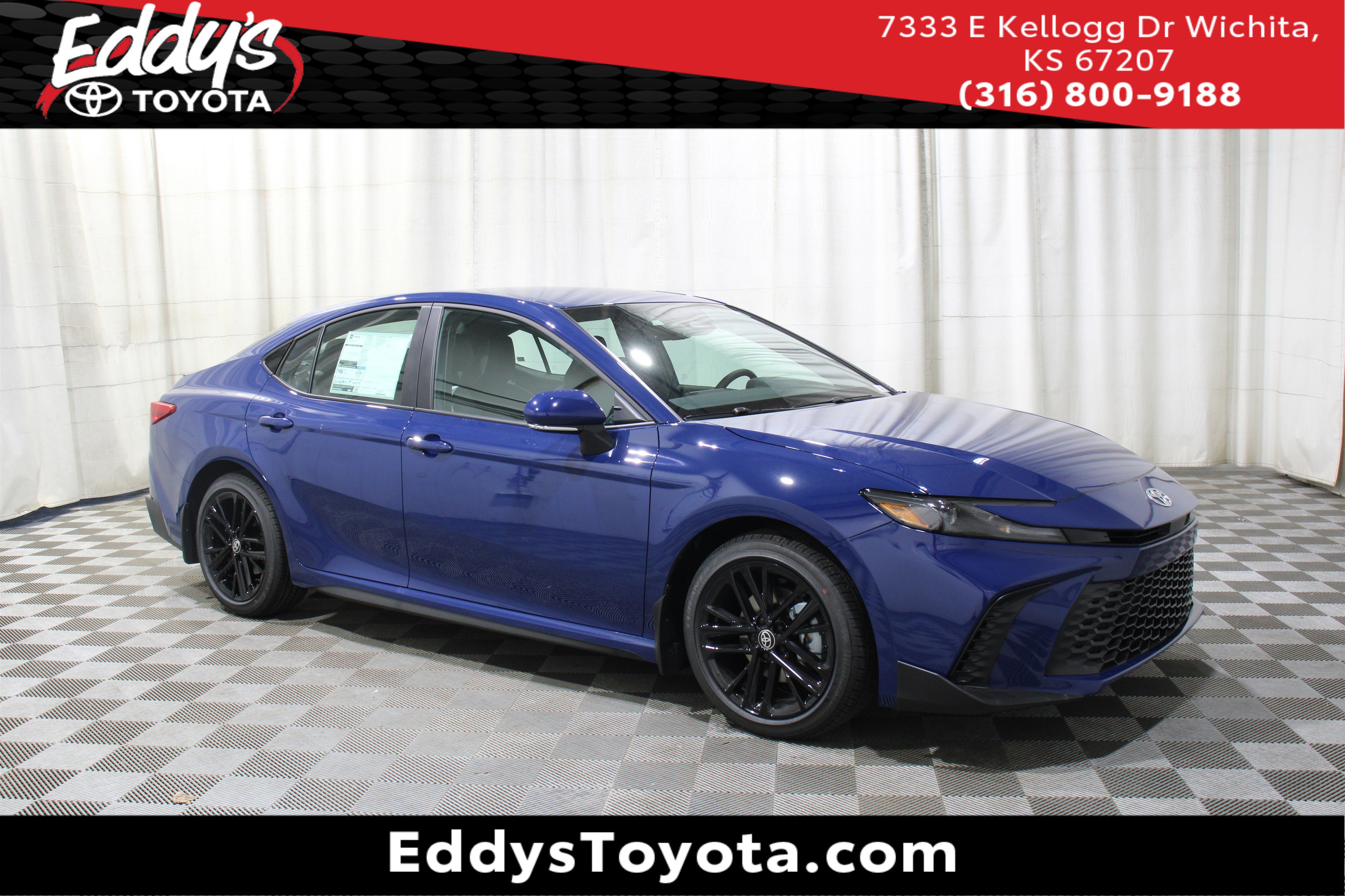 2026 Toyota Camry SE's photo