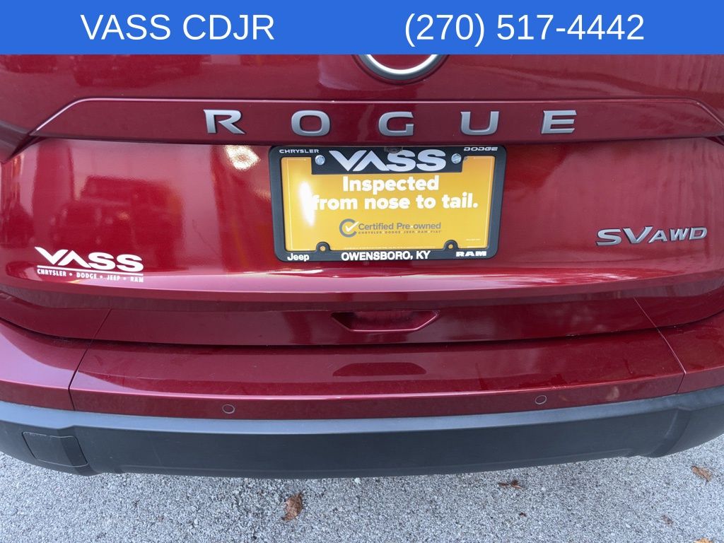2024 Nissan Rogue SV photo 5
