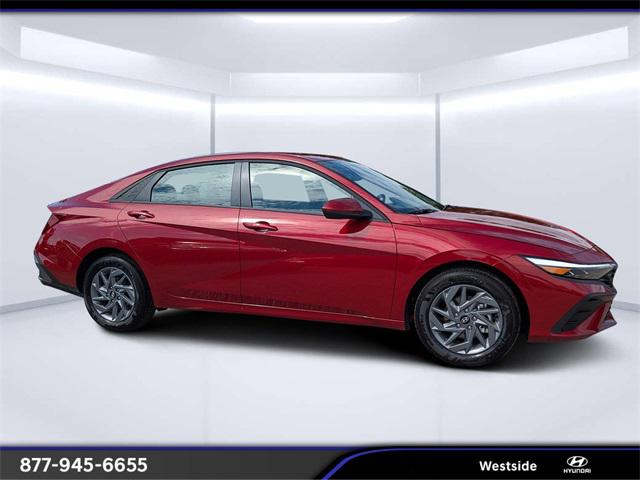 2025 Hyundai Elantra Blue's photo