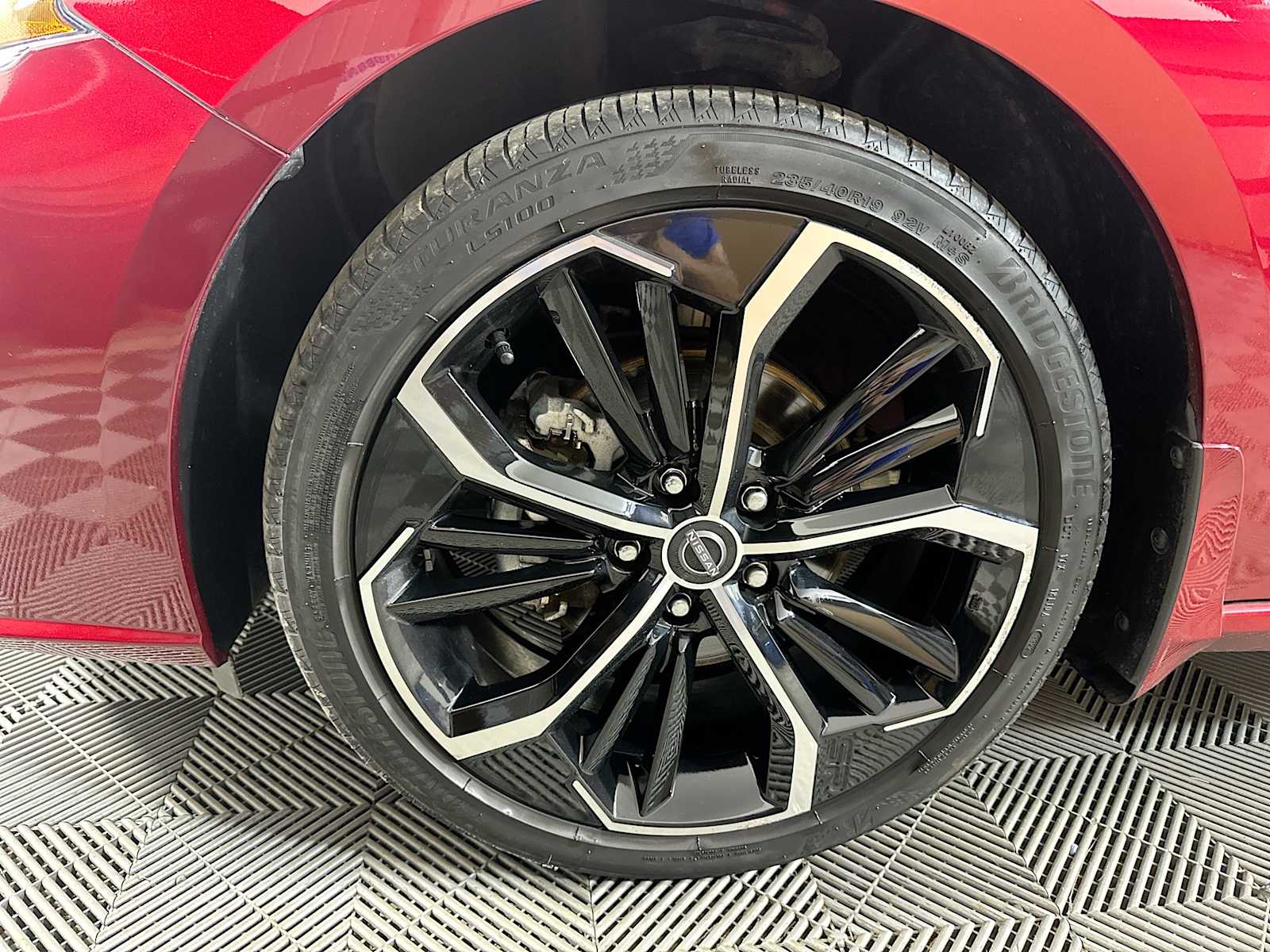 2023 Nissan Altima 2.5 SR photo 28