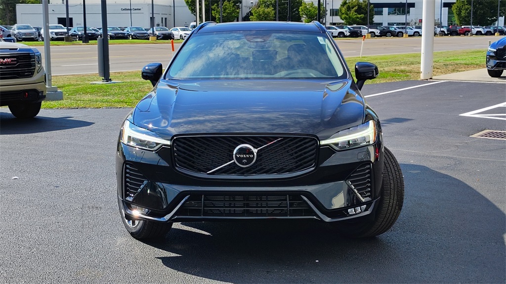 2026 Volvo XC60 B5 Plus photo 33
