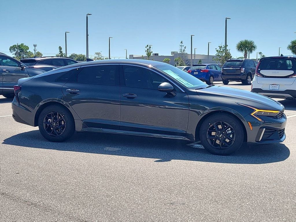 2026 Kia K5 LXS photo 4