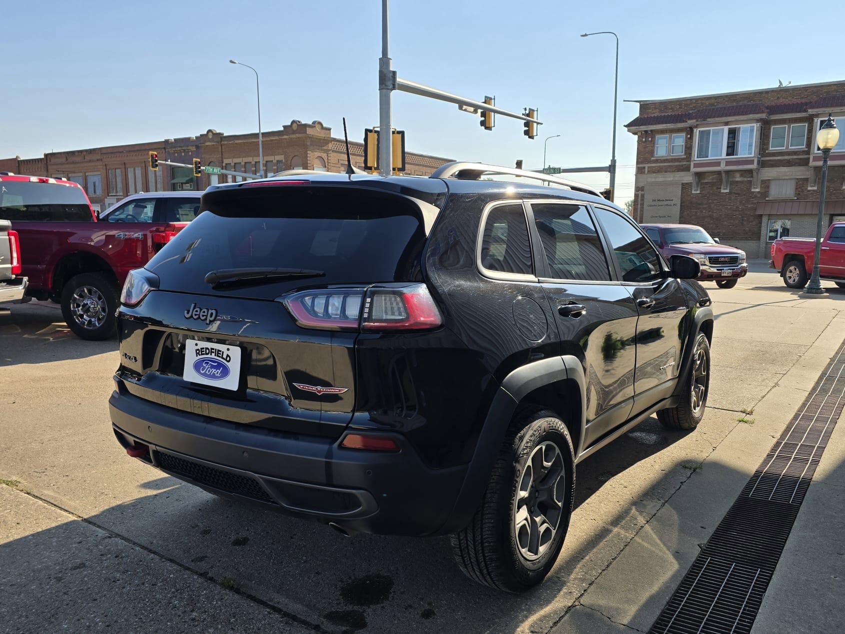 2020 Jeep Cherokee Trailhawk photo 2