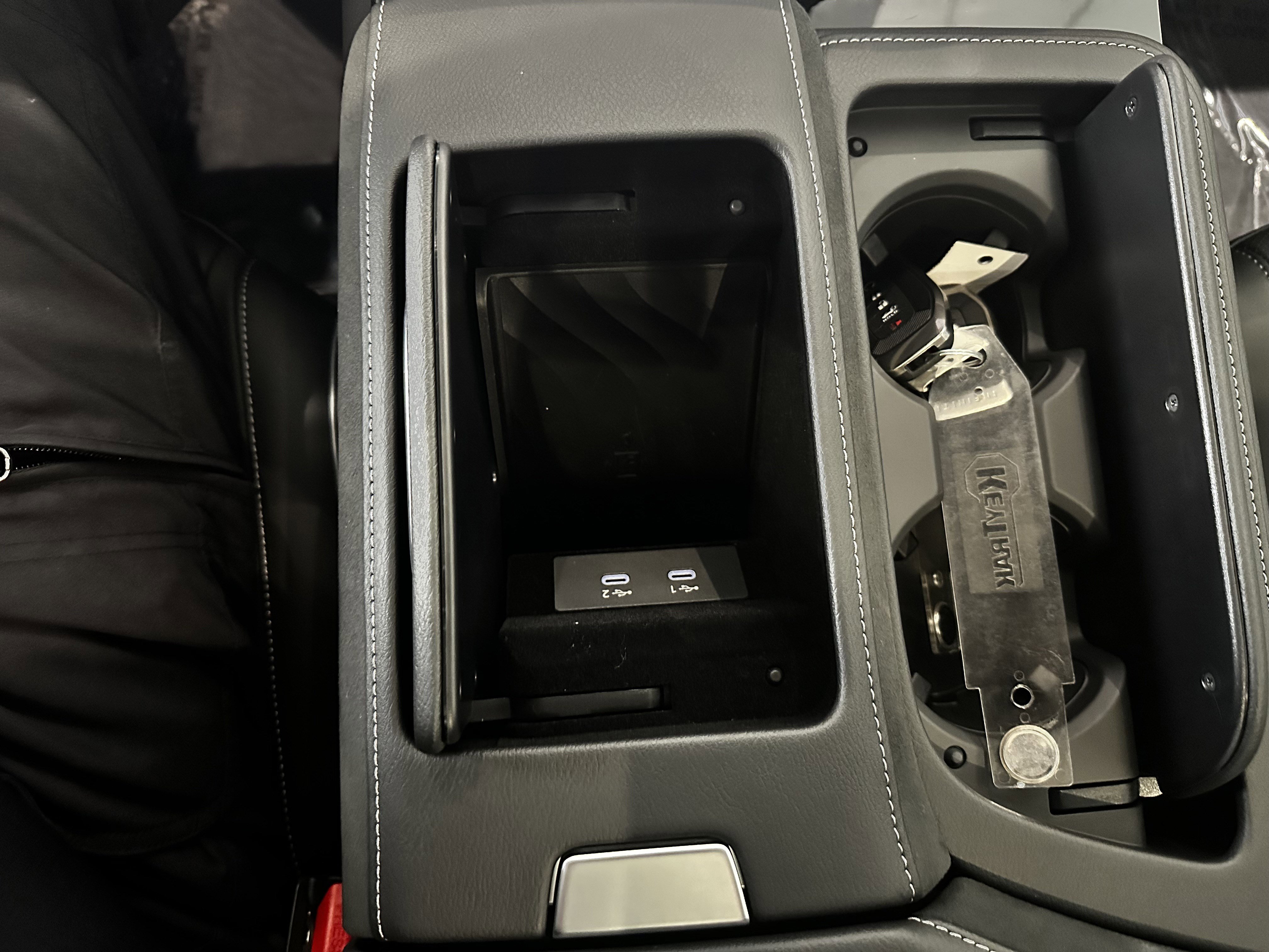 2026 Infiniti QX80 Luxe photo 9