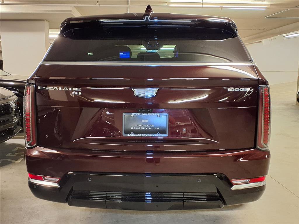 2026 Cadillac Escalade IQ Luxury photo 8